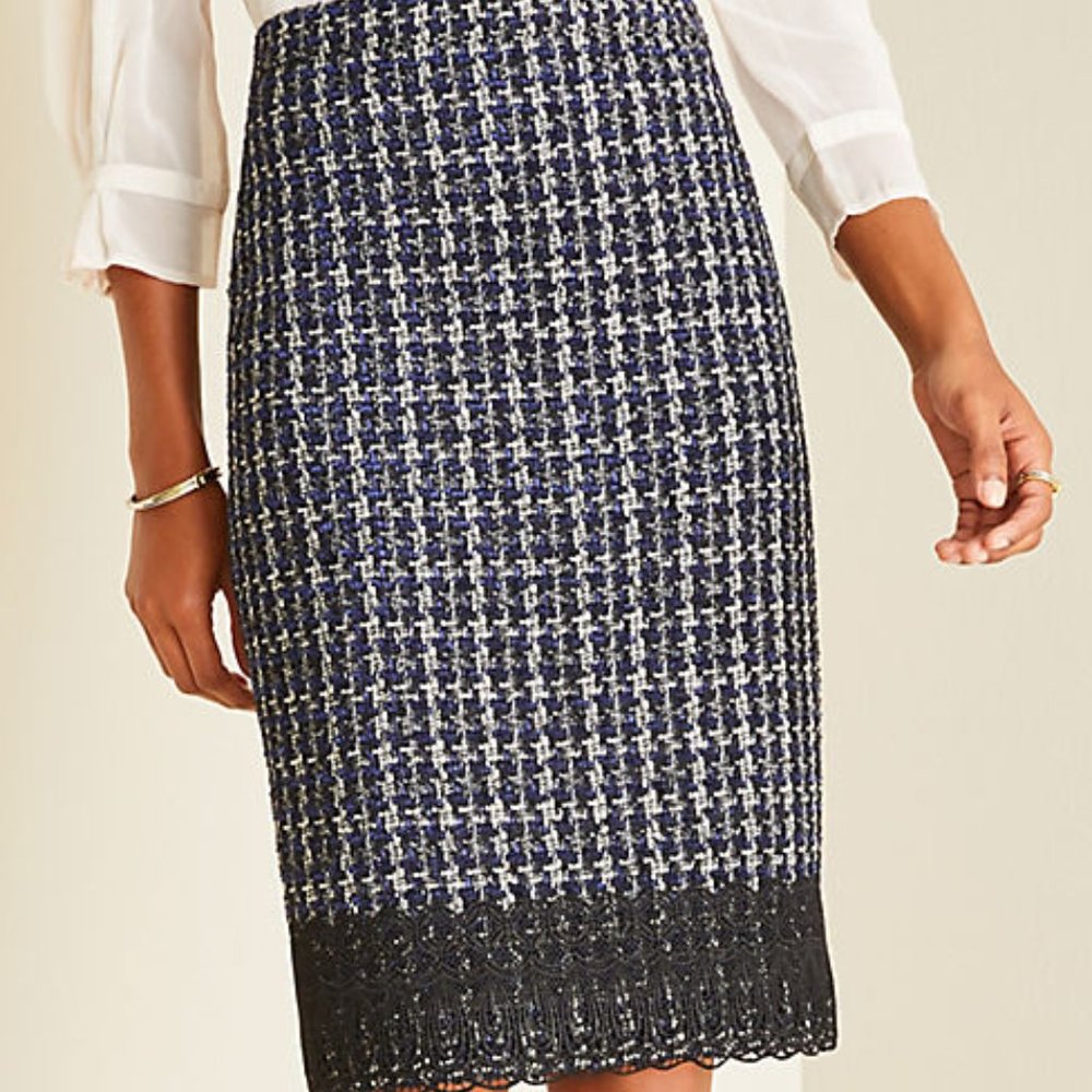 Tweed skirt